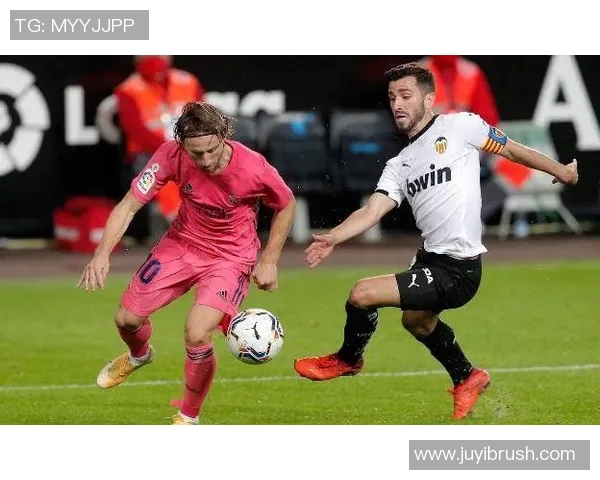 西甲联赛的工资帽政策与球队薪资管理分析