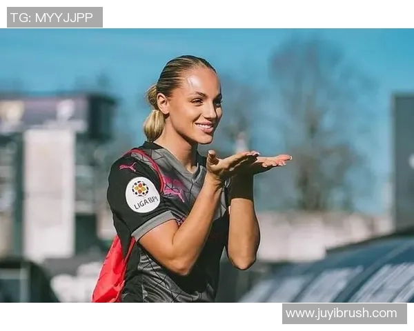 全球足球明星夫人魅力排行榜前十名揭晓她们的风采与影响力 全球足球明星夫人魅力排行榜前十名揭晓她们的风采与影响力